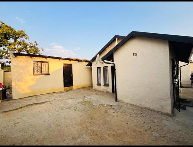 11 BEDROOM HOUSE FOR SALE IN BIRCH ACRES